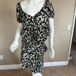 Abound Floral Daisy Top and Skirt